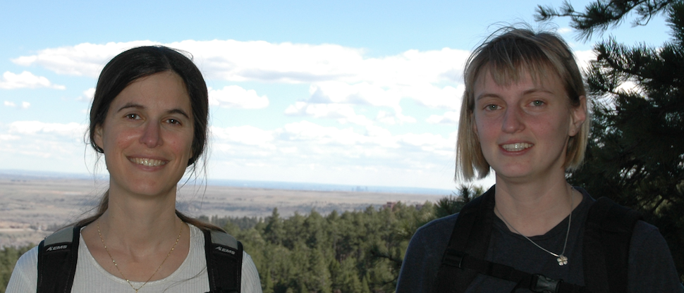 Natalie Glance (left) and Lada Adamic (right) at an outdoor event during the 1st ICWSM Conference in 2007 in Boulder, Colorado. Photo credit: Eytan Adar.