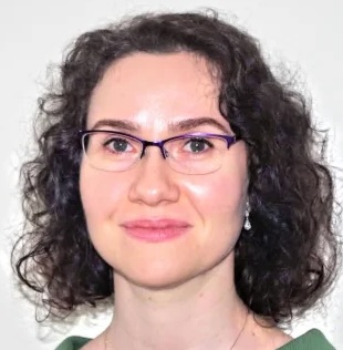 Ella Haig headshot